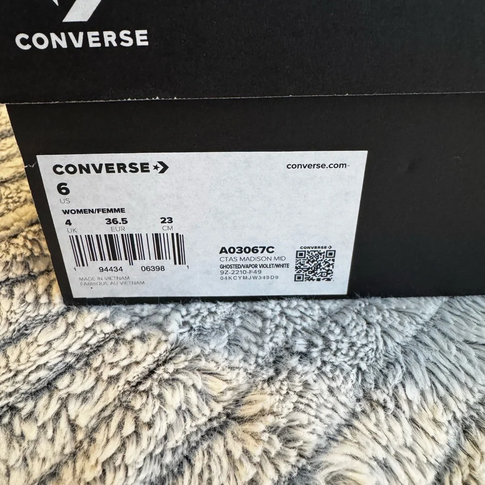 Converse Women’s Brown and White Sneakers - Picture 2 of 4